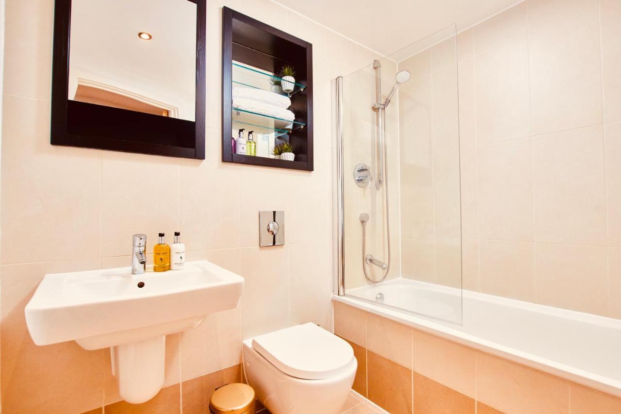 Primedoorstep Deluxe City Apt, River Canal View& Free Parking! 利兹 外观 照片
